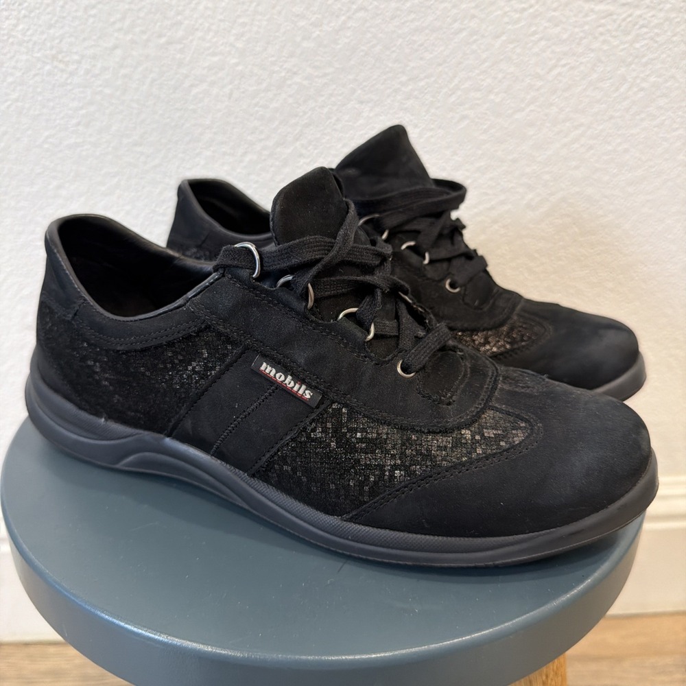 Mephisto Mobils Liria Women's Ergonomic Sneakers 8.5 Black‎ Suede And Gunmetal